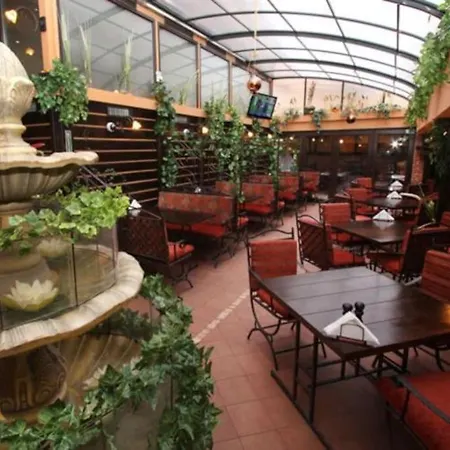 Center 3 * 索菲亞